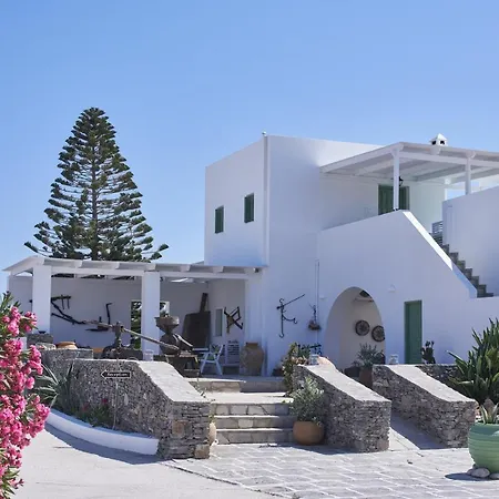 Guest house Glarakia Adamantas (Milos)