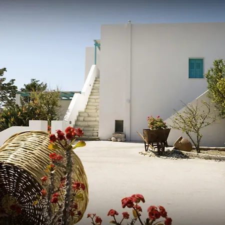 Glarakia Affittacamere Adamantas (Milos)