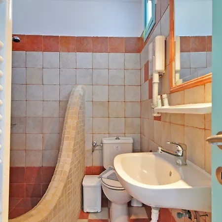 Glarakia 4* Adamantas (Milos)