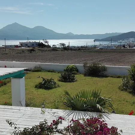 Glarakia Affittacamere Adamantas (Milos)