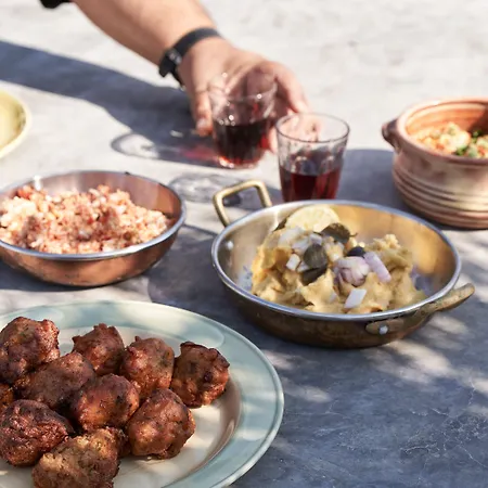 Glarakia 4* Adamantas (Milos)