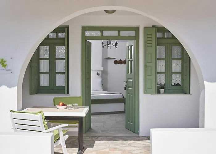 Glarakia Gasthof Adamantas (Milos)