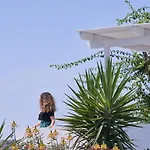 Glarakia בית הארחה 4*