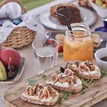 بيت ضيافة Glarakia 4*