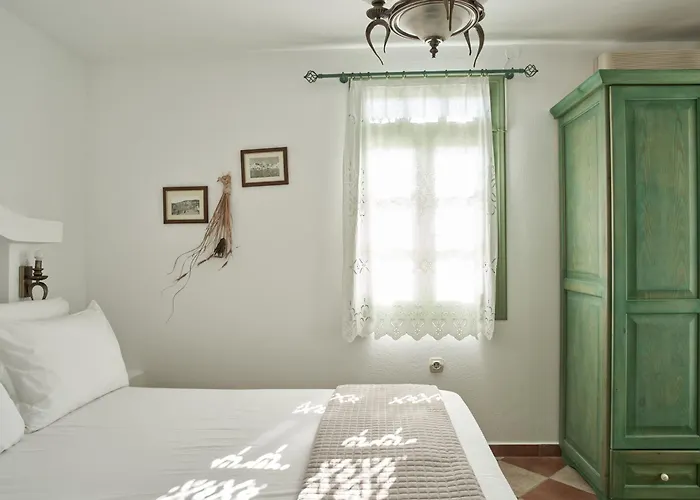 Glarakia Pensionat 4*