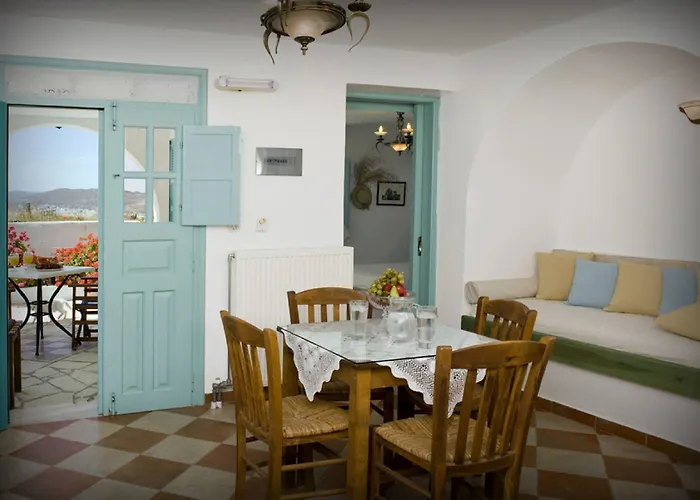 Pensionat Glarakia Adamantas (Milos)