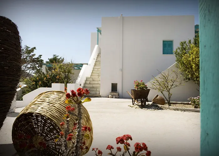 Glarakia Pensionat Adamantas (Milos)