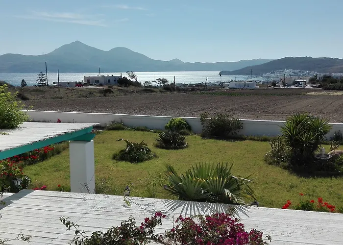 Glarakia Гостевой дом Адамас