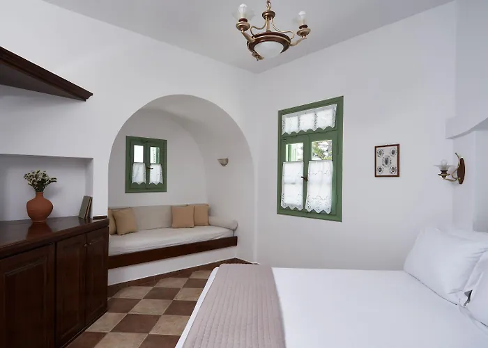 Glarakia 4* Адамас