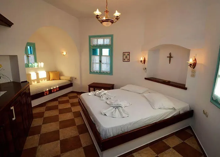 Glarakia Pensionat 4*